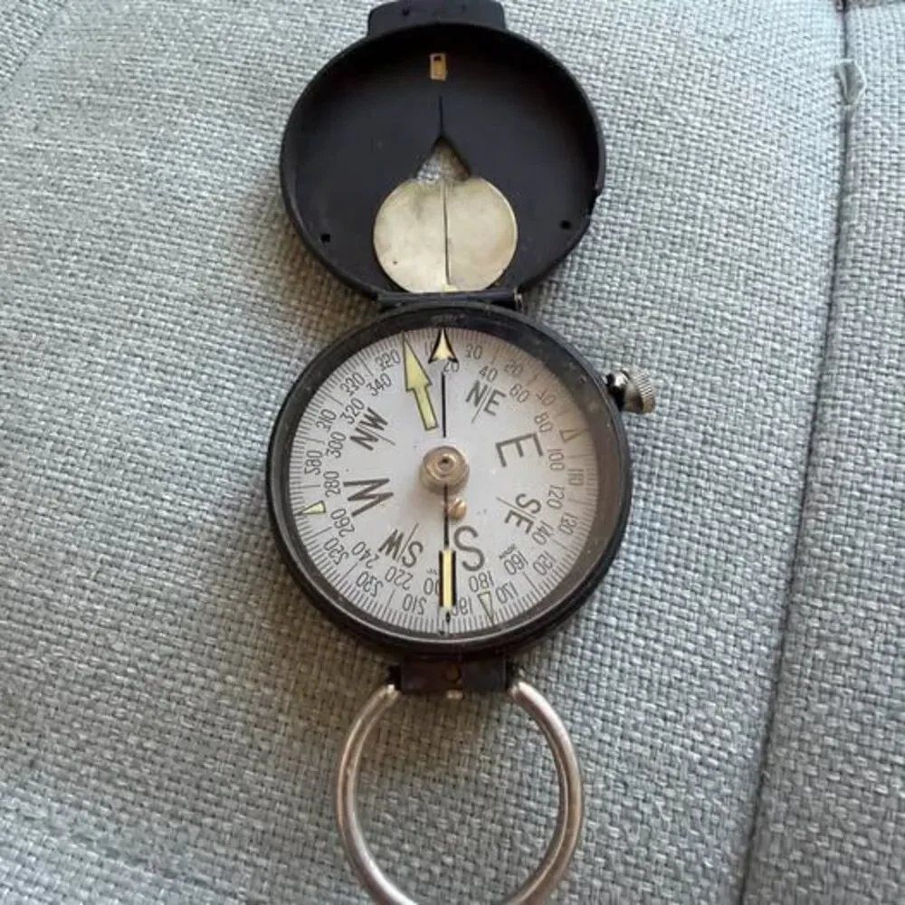 Vintage Japanese Lensatic / Prismatic Pocket Compass – Black Metal Casing